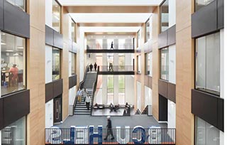 AIVA國際藝術名校預科秋季入學報考中，提前鎖定頂牛offer！