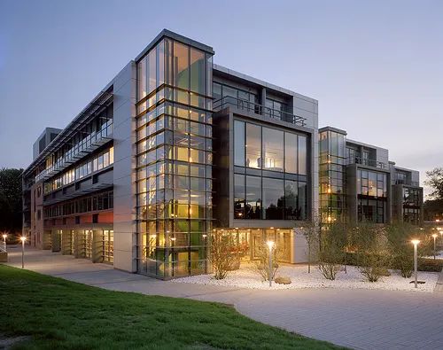 頂尖珠寶設計院校