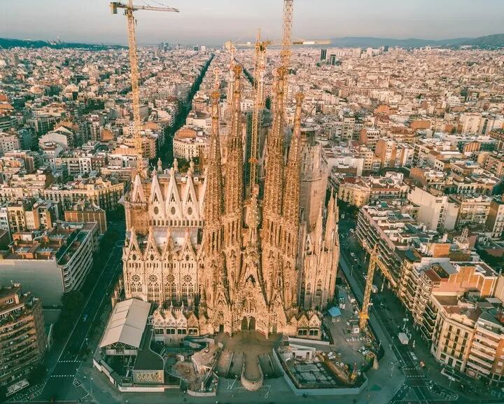 建造一個多世紀巴塞隆拿聖家堂料2026年完工迎高第逝世百年